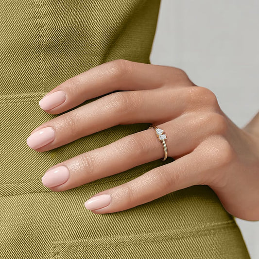 Emerald and Heart-Shaped Diamond Toi et Moi Ring 0.33 ct.  in 18K Yellow Gold